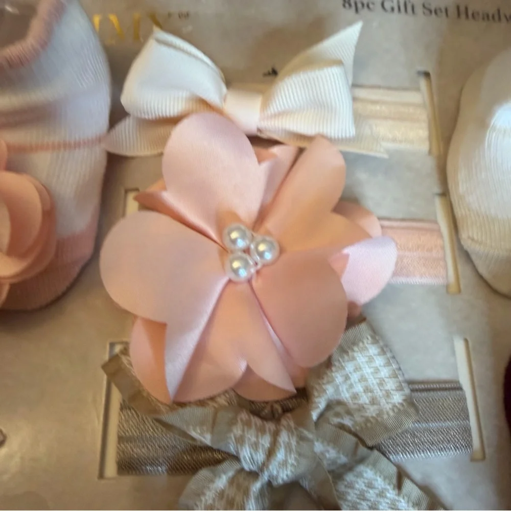 Elly & Emmy 7pc Baby Girl Gift Set Headwraps & Booties 0-12 Months